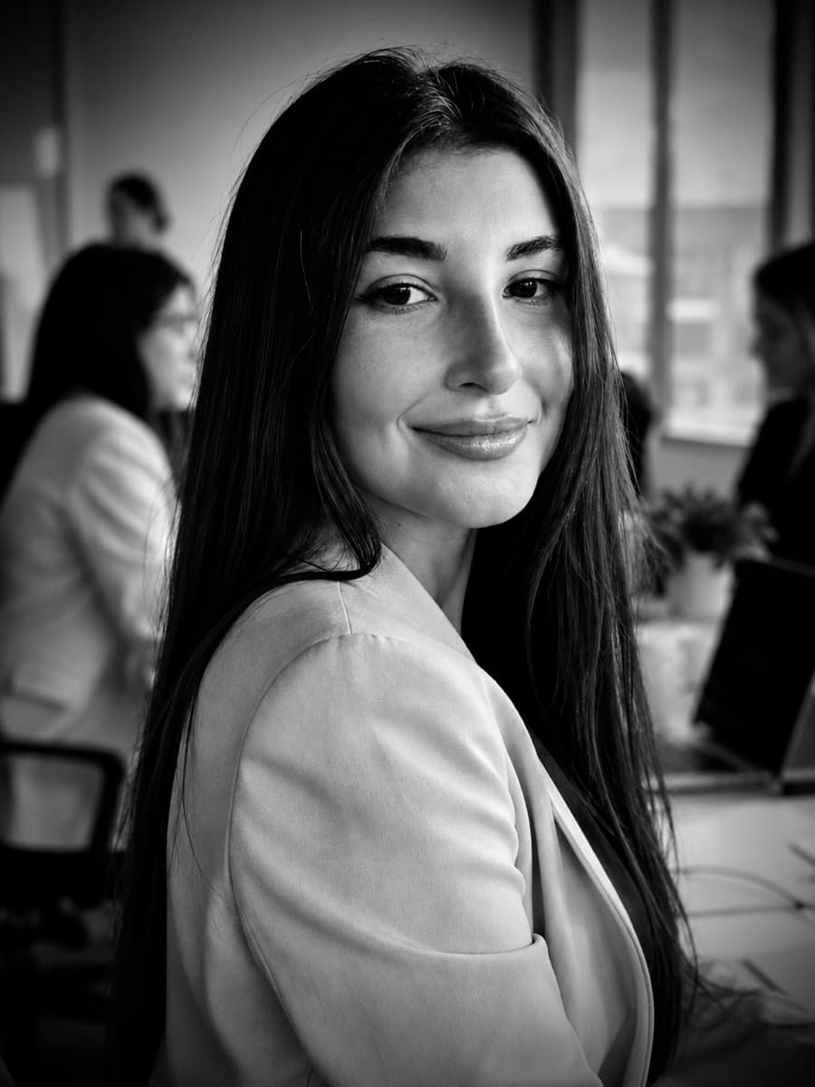 Camila H.
